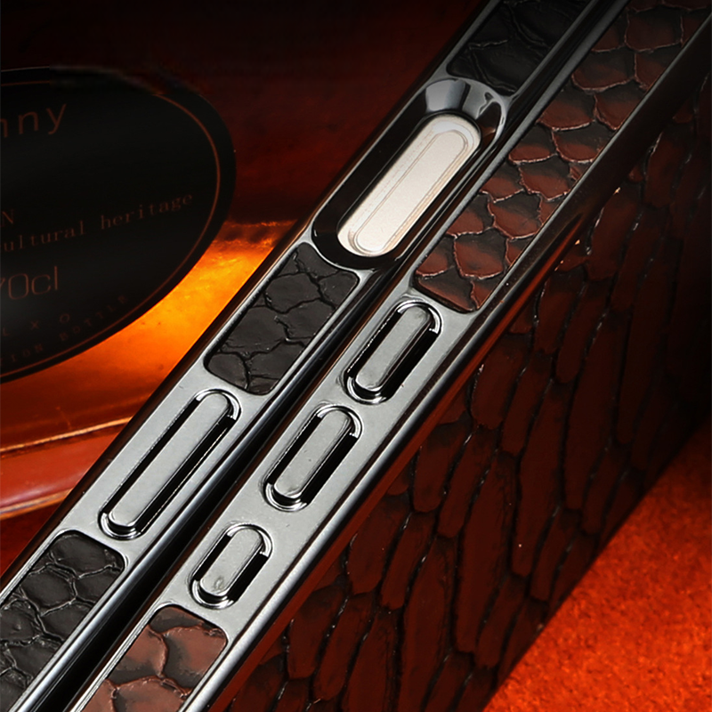 | iPhone 17 Snakeskin Design Electroplated Magnetic Phone Case