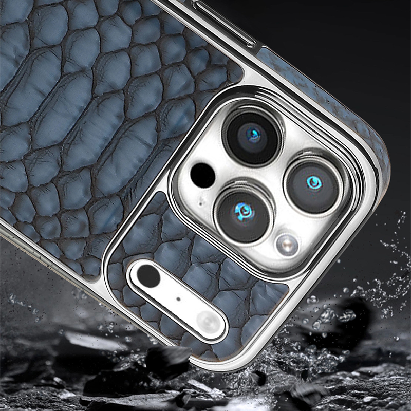| iPhone 17 Snakeskin Design Electroplated Magnetic Phone Case