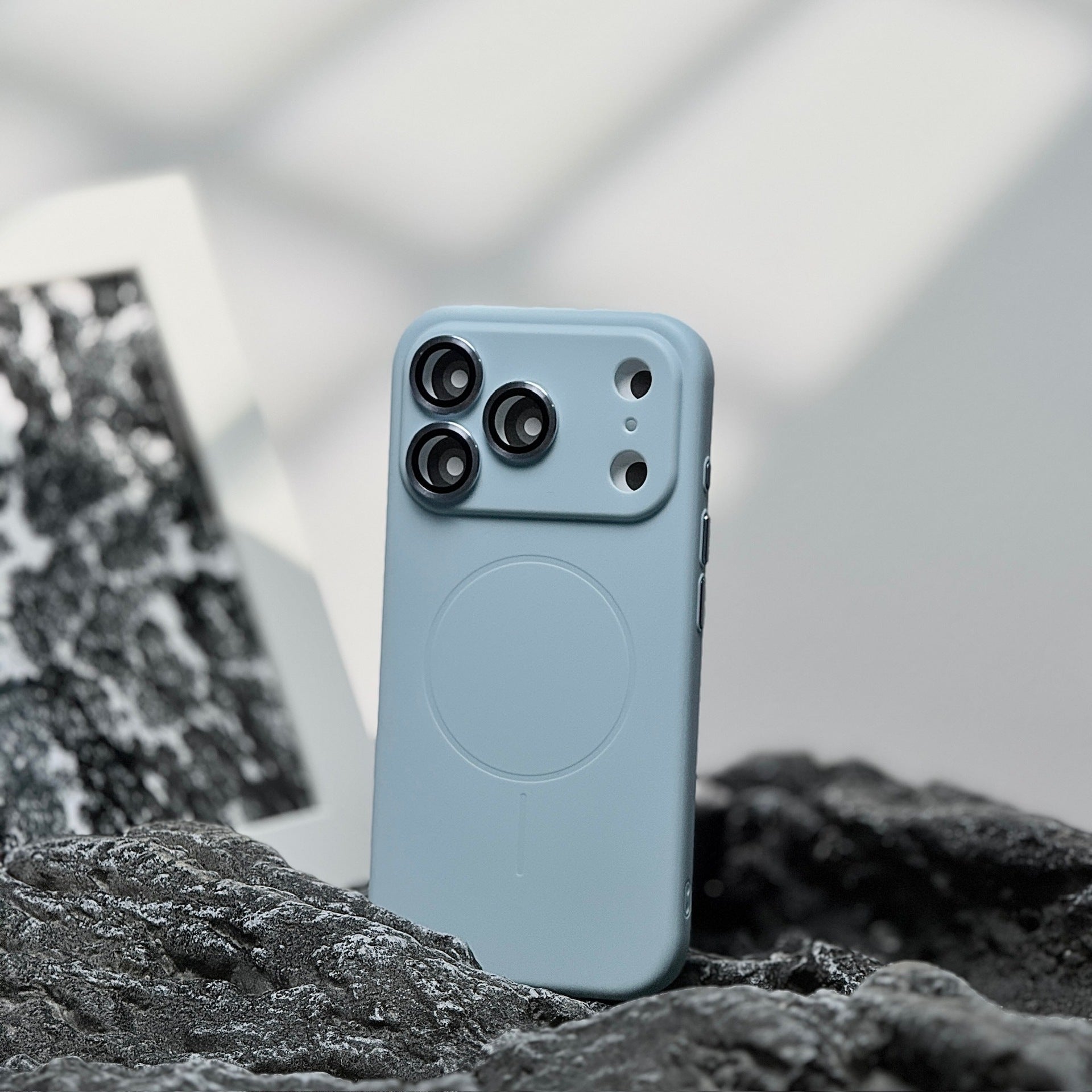 Slim Magnetic Silicone iPhone 17 Case with Lens Protection