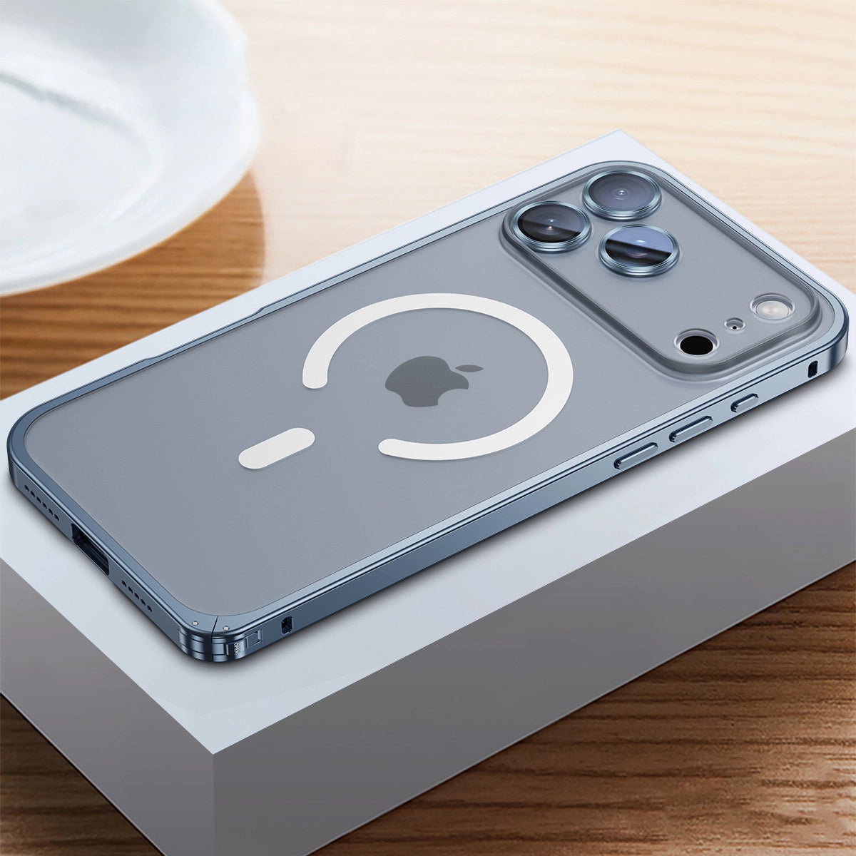 New iPhone 17 Series|Seahorse Buckle Metal Frame Anti-drop Lens Protective Case