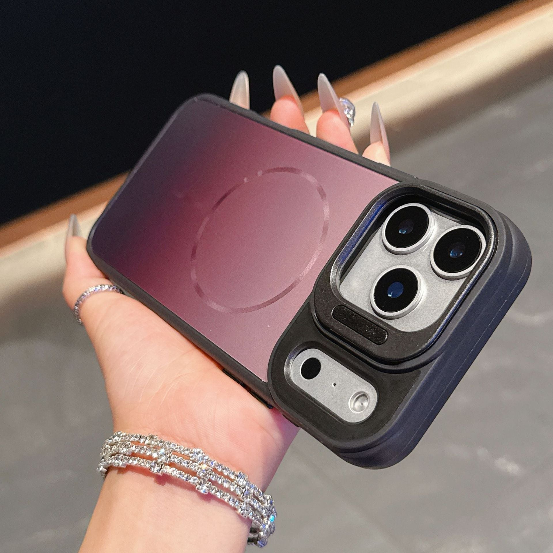 iPhone 17 Series Magnetic Case with Gradient Lens Mount Protection