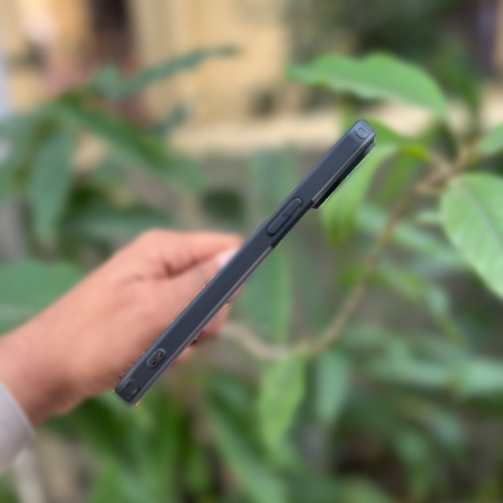 iPhone 15 Cover - Ice Crystals Frosted Matte Protective Case