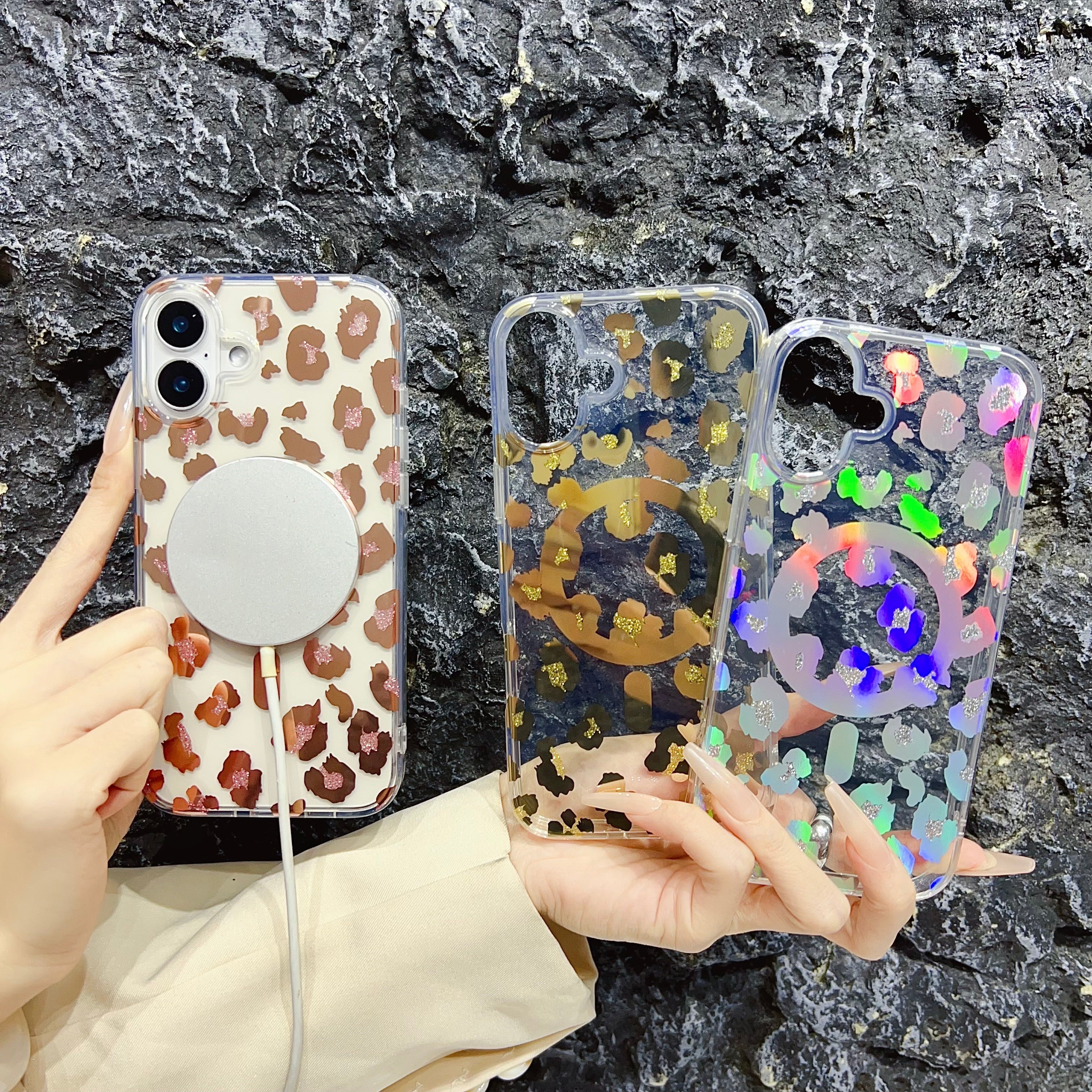 iPhone 17 Series : Chrome Leopard Print Case for Her